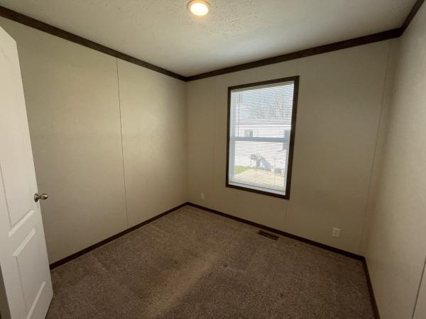 2022 Clayton 96PLH16663b Mobile Home