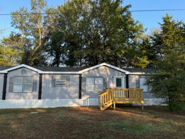 2002  Mobile Home For Sale