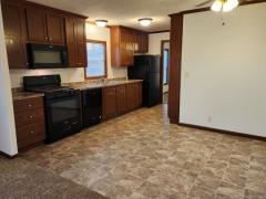 Photo 3 of 10 of home located at 11183 Chestnut Square Miamisburg, OH 45342