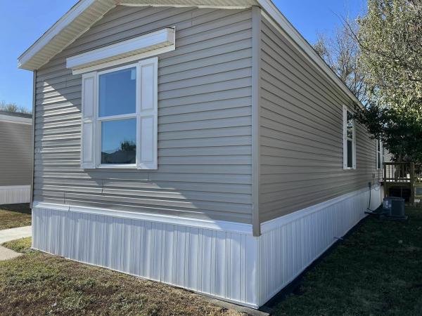 2023 Clayton - Wakarusa Mobile Home