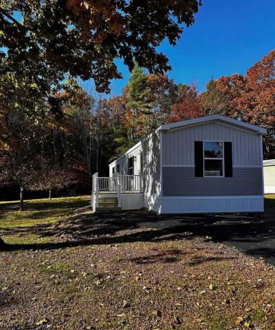 Mobile Home at 8 Park Ln Arundel, ME 04046