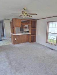 2000 Fairmont Manufactured Home