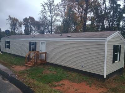 Mobile Home at 414 Village Creek Ci Seneca, SC 29678