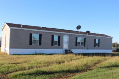 Mobile Home at 27 County Road 898 Jemison, AL 35085