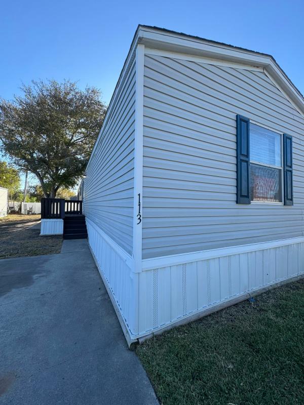 2005 Fleetwood Highland Park Mobile Home