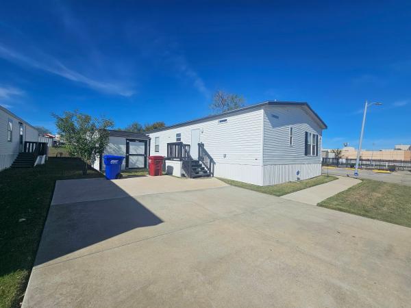 2022 FLEETWOOD HOMES, INC 240VI28563A Mobile Home