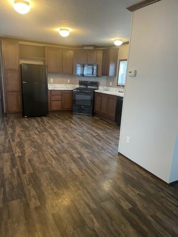 2017 EAGLE RIVER LC -785428  Home