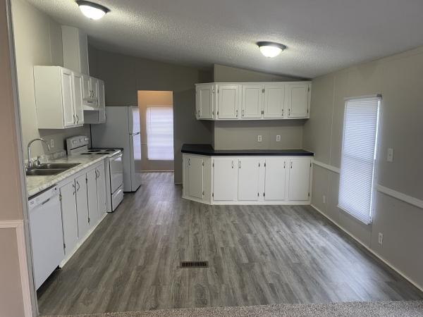 2000 Southern Mobile Home For Sale