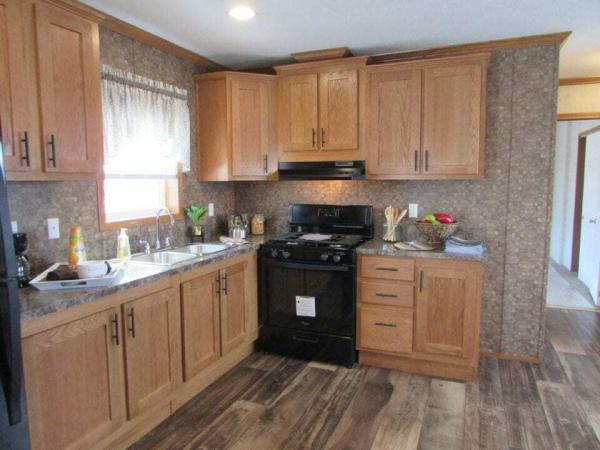 2024 Eagle River 62S618 Manufactured Home