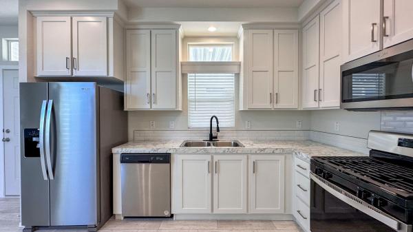 2023 Fleetwood 220CL12482L  Home