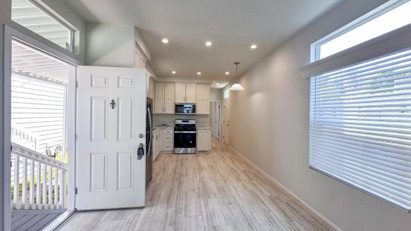 2023 Fleetwood 220CL12482L  Home