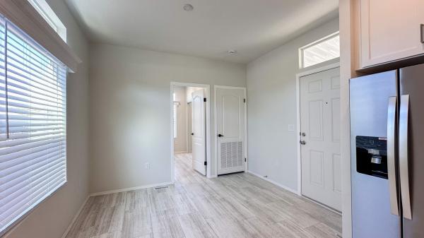 2023 Fleetwood 220CL12482L  Home