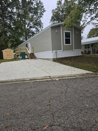 Mobile Home at 9795 Hemlock Lane Lot 88 Garrettsville, OH 44231