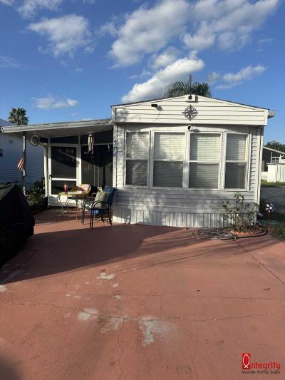 Mobile Home at 3331 Gall Blvd, Lot 105 Zephyrhills, FL 33541