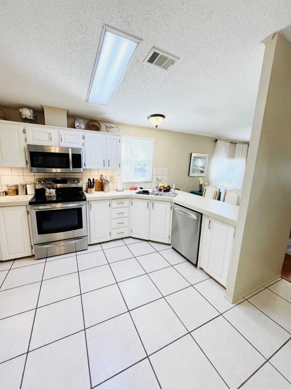 1992 Meri Manufactured Home