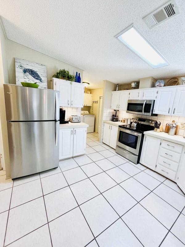 1992 Meri Manufactured Home