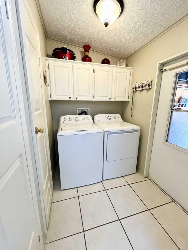 1992 Meri Manufactured Home