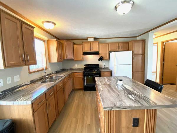 Colony DE873AB Manufactured Home