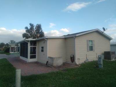 Photo 2 of 14 of home located at 76 Azalea St Nokomis, FL 34275