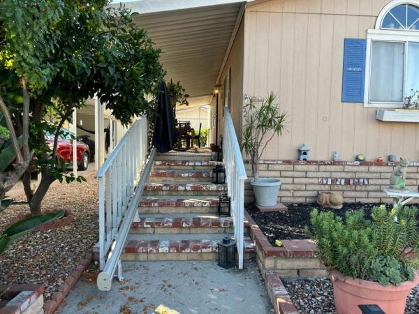 2000 Fleetwood Manufactured Home