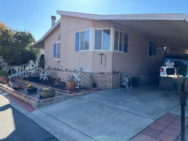 2000 Fleetwood Manufactured Home