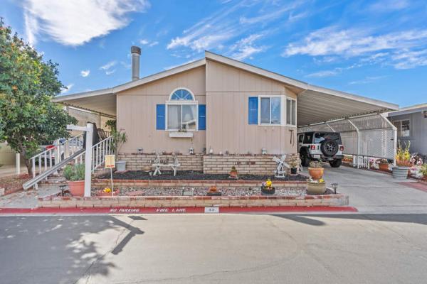 2000 Fleetwood Manufactured Home