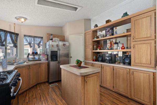 2000 Fleetwood Manufactured Home
