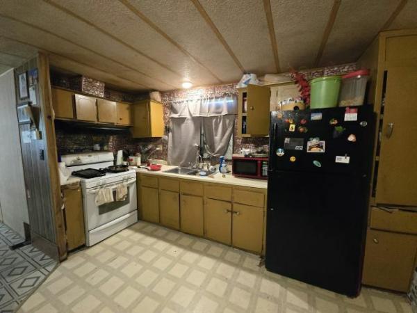 1980 Carefree Manufactured Home