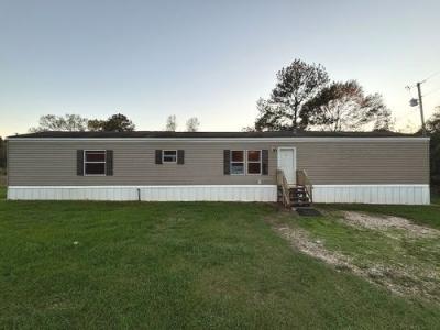 Mobile Home at 83 Rocky Hill Rd Tylertown, MS 39667