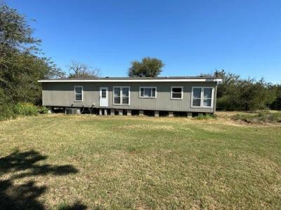 Mobile Home at 85 Village Bend Rd Mineral Wells, TX 76067