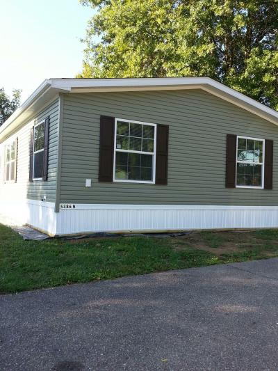 Mobile Home at 5386 N Str. NE Magnolia, OH 44643