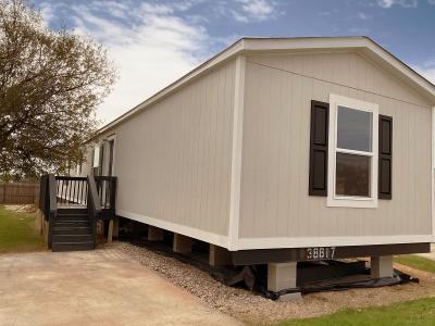 Mobile Home at 605 N. 20th St., #16 Slaton, TX 79364