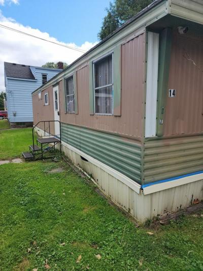 Mobile Home at 21415 Hamilton Ave Trlr #14 Farmington, MI 48336