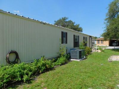 Photo 5 of 29 of home located at 3748 Oakhurst Lane Zephyrhills, FL 33541