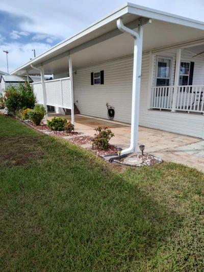 Photo 2 of 8 of home located at 12645 Mornigside Dr Lot 226 Dade City, FL 33525