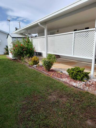 Photo 5 of 8 of home located at 12645 Mornigside Dr Lot 226 Dade City, FL 33525