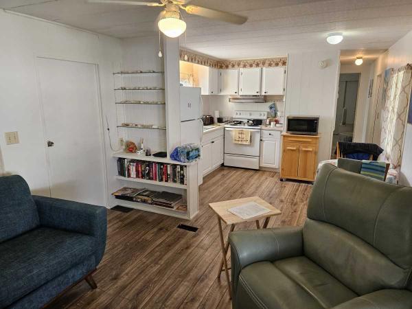 1978 2BR/1.5BA Mobile Home