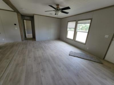 Photo 5 of 20 of home located at 5498 Highway 4 Ringgold, LA 71068