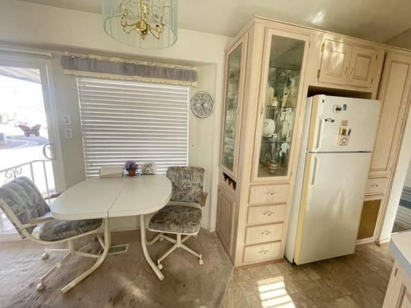 1994 GOLD Manufactured Home