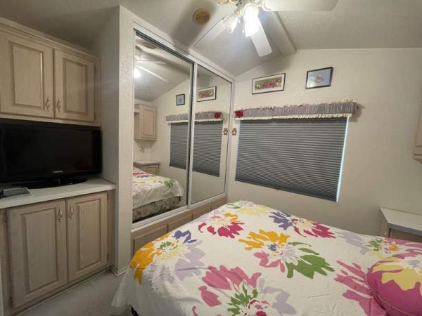 1994 GOLD Manufactured Home