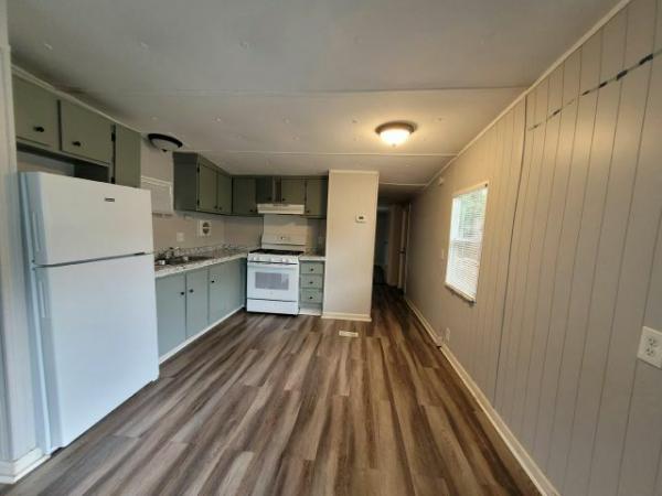 1972 LARKWOOD Mobile Home For Sale