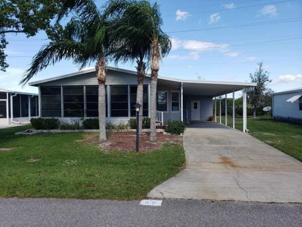 Photo 1 of 2 of home located at 37495 Barbara Dr. Avon Park, FL 33825