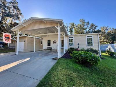 Mobile Home at 135 Magnolia Dr Lady Lake, FL 32159