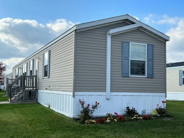 2014 Clayton-Crest Homes - Wakarusa Mobile Home