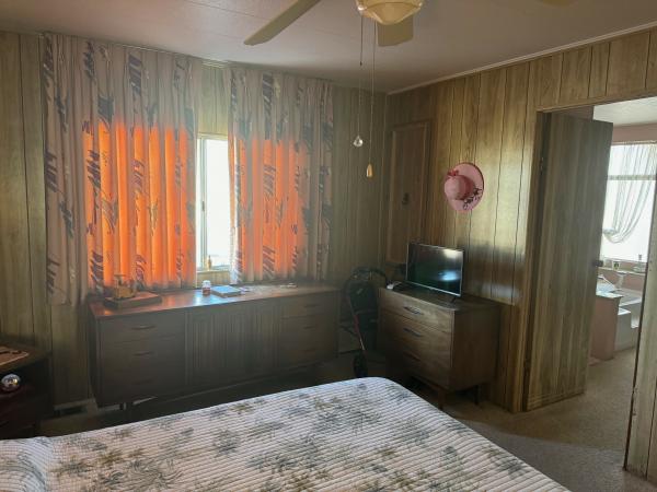 1977 Signature Mark 6124-2BR Mobile Home