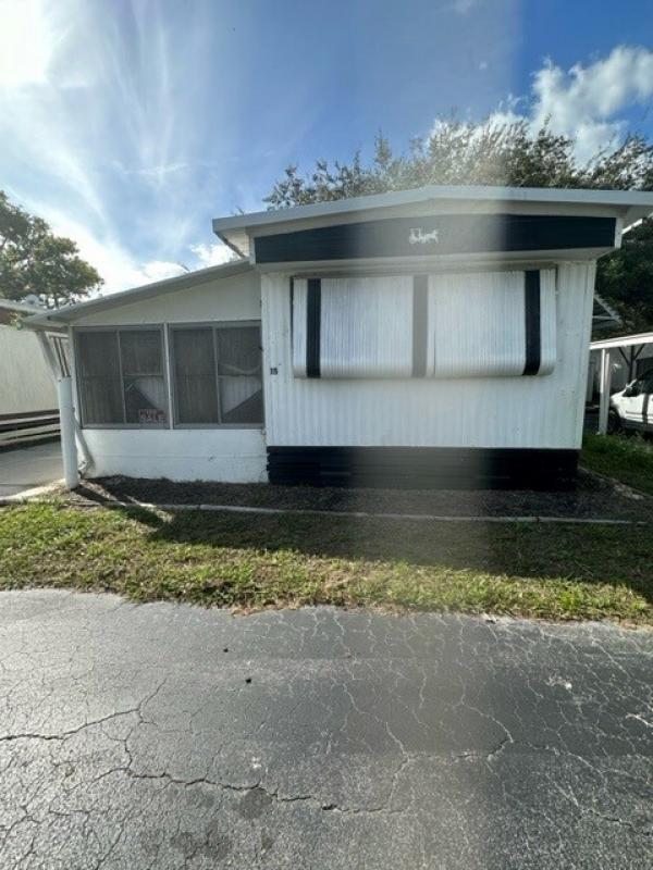 1972 Parkwood Mobile Home