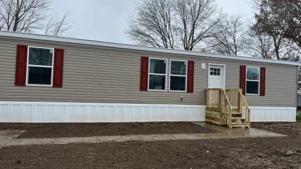 Photo 3 of 2 of home located at 451 Shannon Circle Lot 20451 Batavia, OH 45103