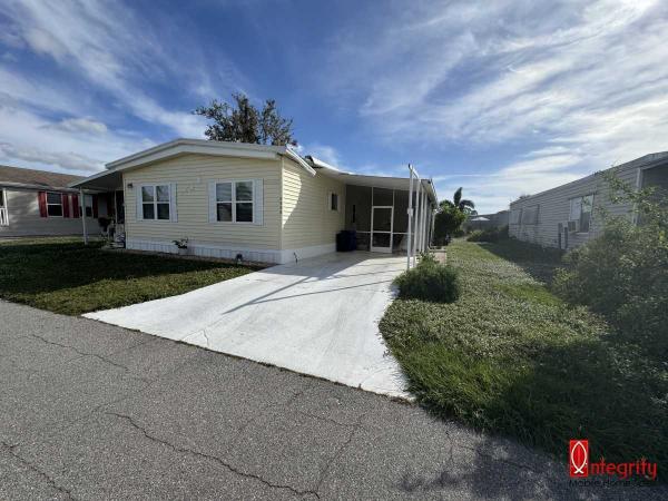 Photo 1 of 2 of home located at 2926 Freeman Avenue Sarasota, FL 34234