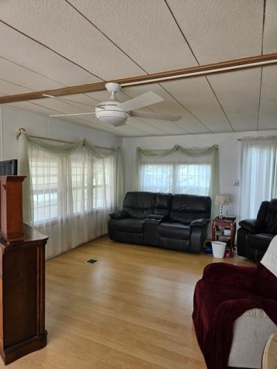 Photo 4 of 8 of home located at 305 Jacaranda Circle Venice, FL 34285