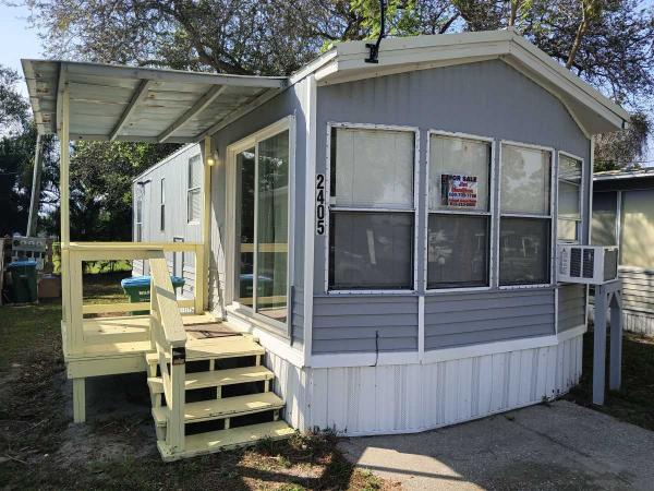 1989  Mobile Home For Sale